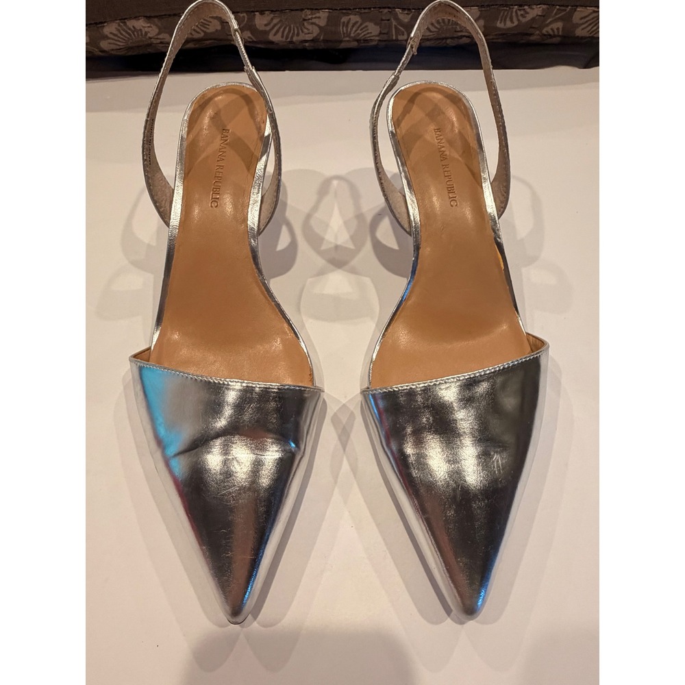 Banana Republic Womens Metallic Silver Pointed Toe Slingback Kitten Heels Sz 8.5